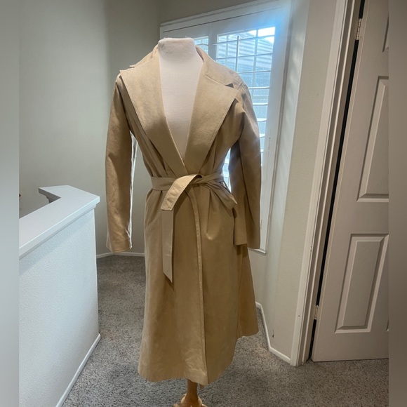 Suede Minimalist Lightweight Tan trench‎ belted coat side pockets full lined M/L